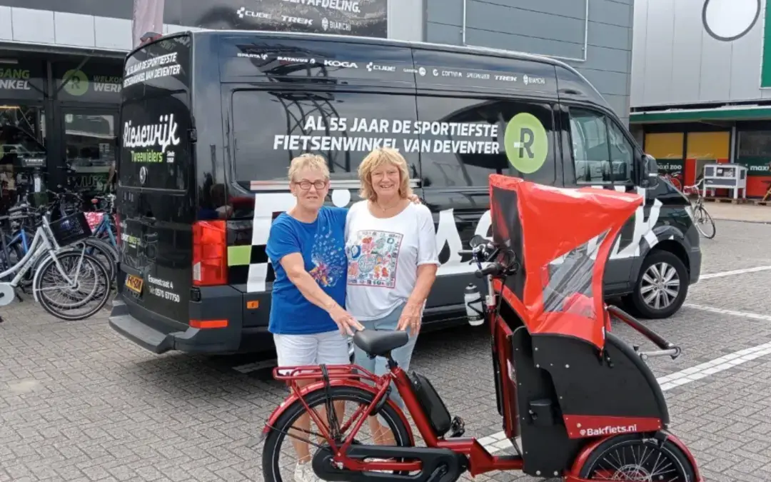 Derde riksja in Deventer geleverd door Riesewijk